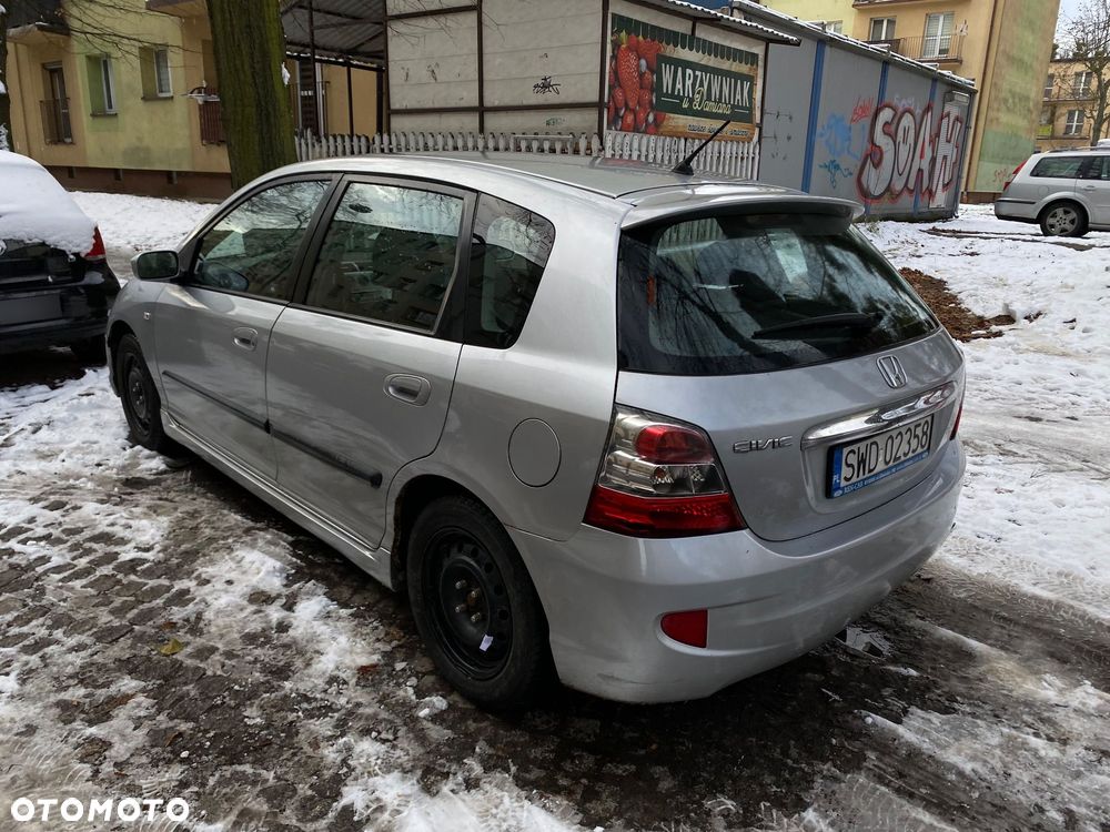 Honda Civic 1.4i LS - 5