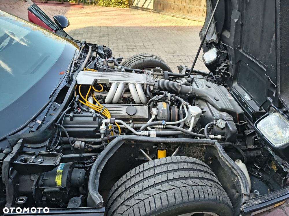 Chevrolet Corvette - 3