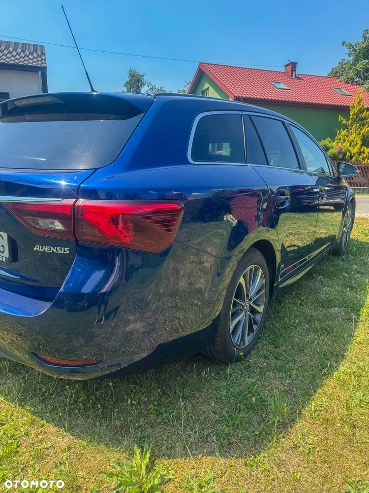 Toyota Avensis 2.0 D-4D Prestige - 8