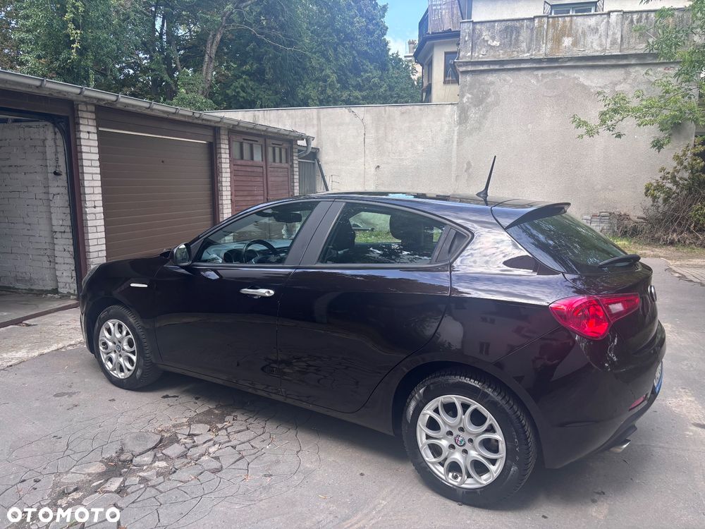 Alfa Romeo Giulietta 2.0 JTDM - 4