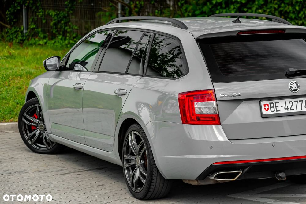 Skoda Octavia 2.0 TDI RS - 10