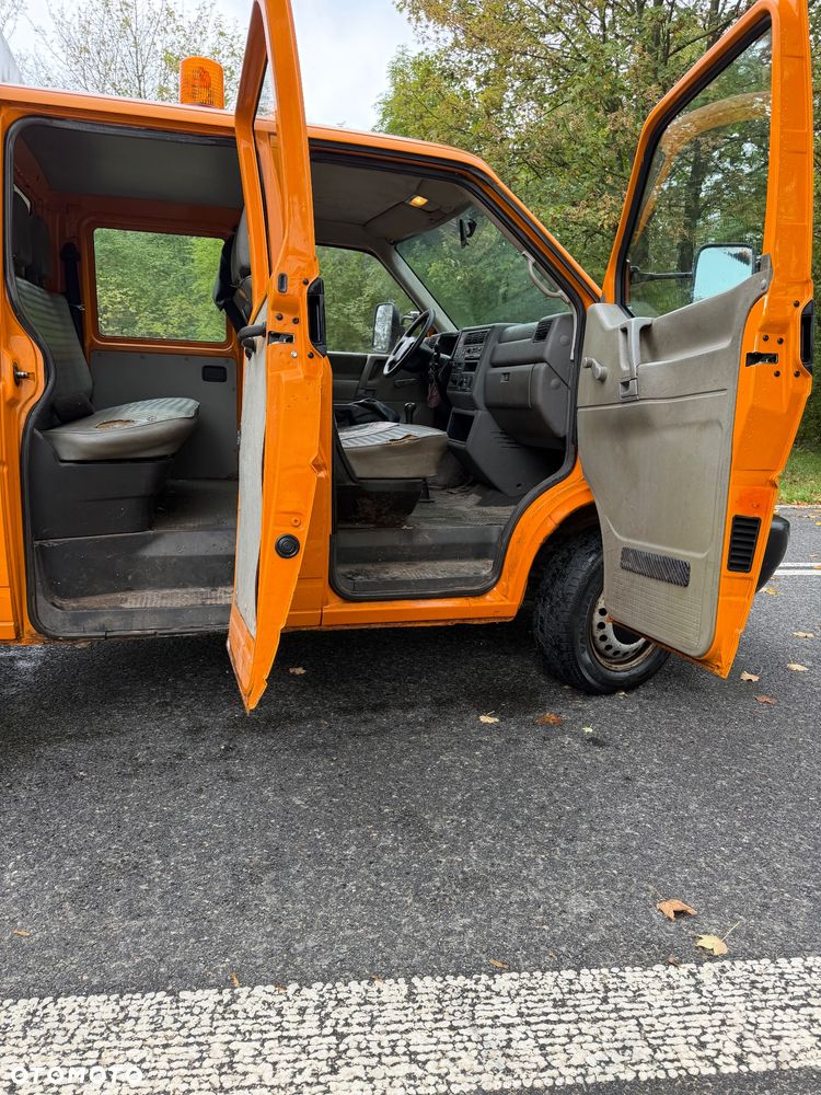 Volkswagen Transporter - 16