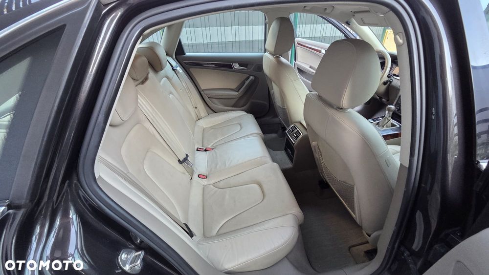 Audi A4 Limousine 2.0 TDI - 14
