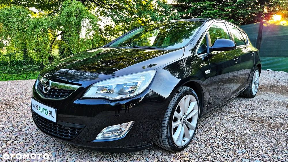 Opel Astra 1.6 Turbo Edition - 28