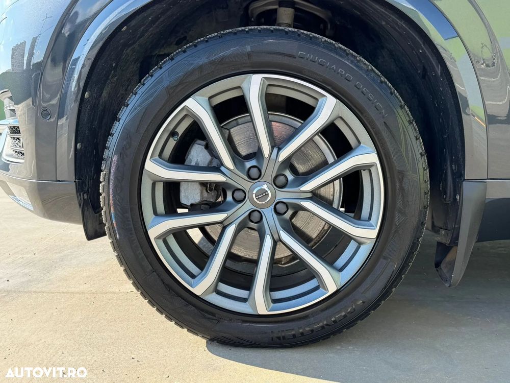 Volvo XC 90 T6 AWD Momentum - 24