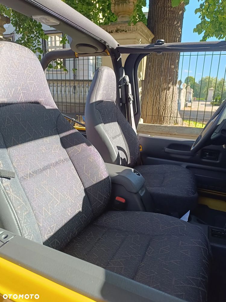 Jeep Wrangler - 8