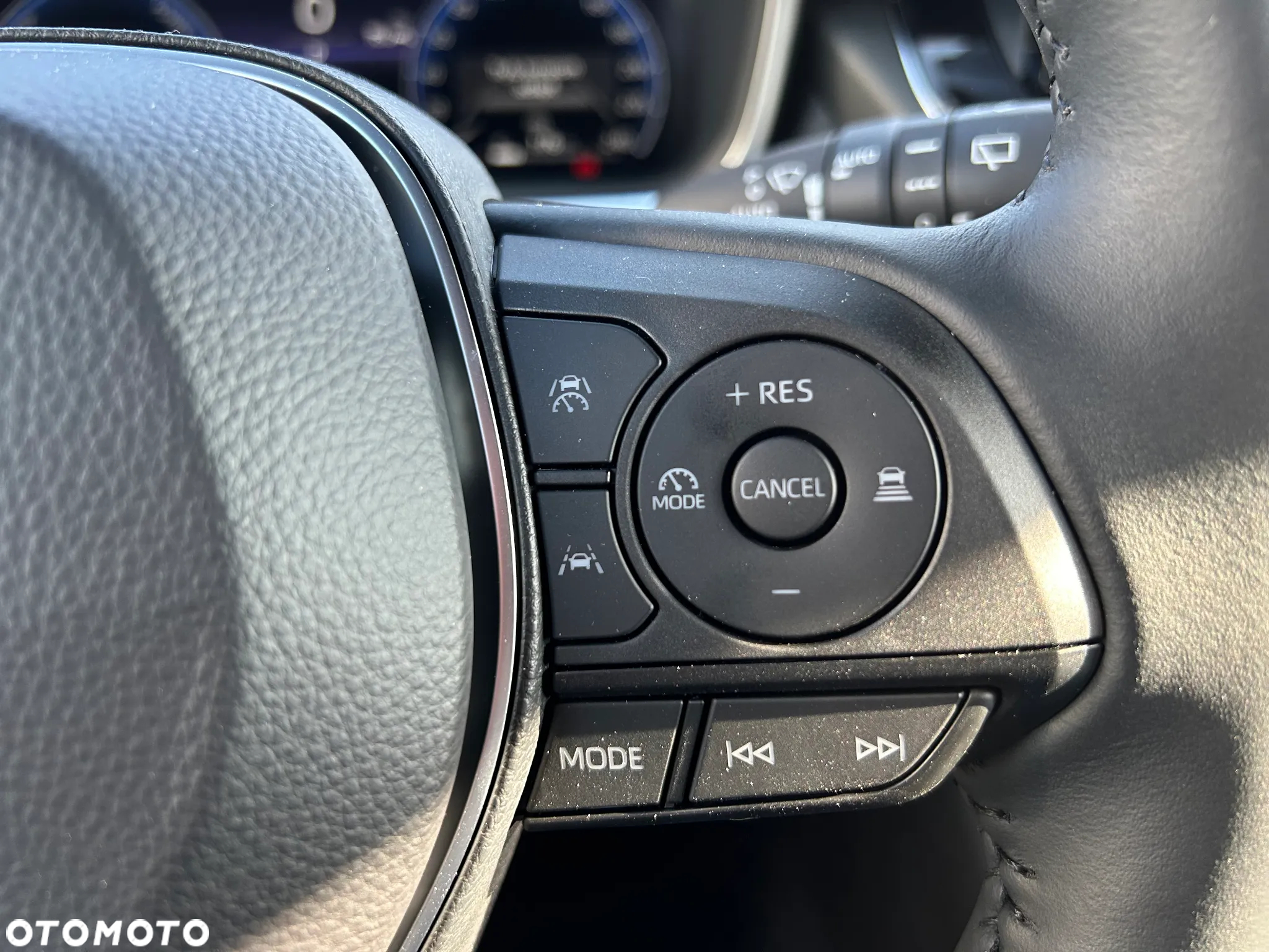 Suzuki Swace 1.8 Hybrid Elegance CVT - 12