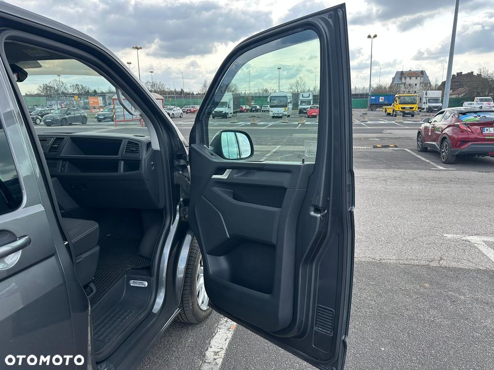 Volkswagen Multivan 2.0 TDI L2 Comfortline DSG - 11