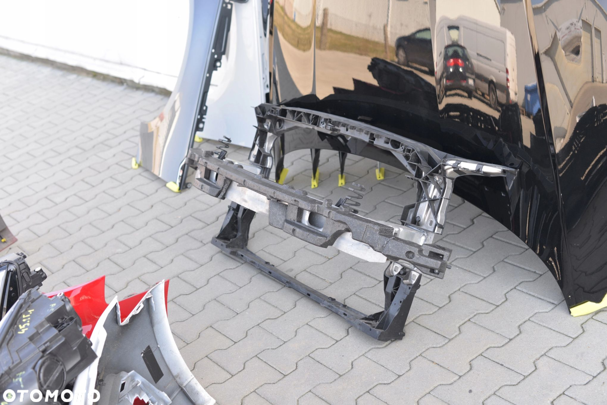 MASKA ZDERZAK GRILL BŁOTNIK LAMPA XENON FULL LED PAS BELKA AUDI A5 2016- 8W - 16