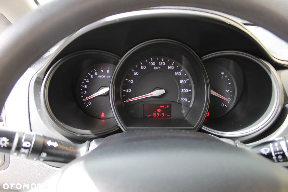 Kia Rio - 17