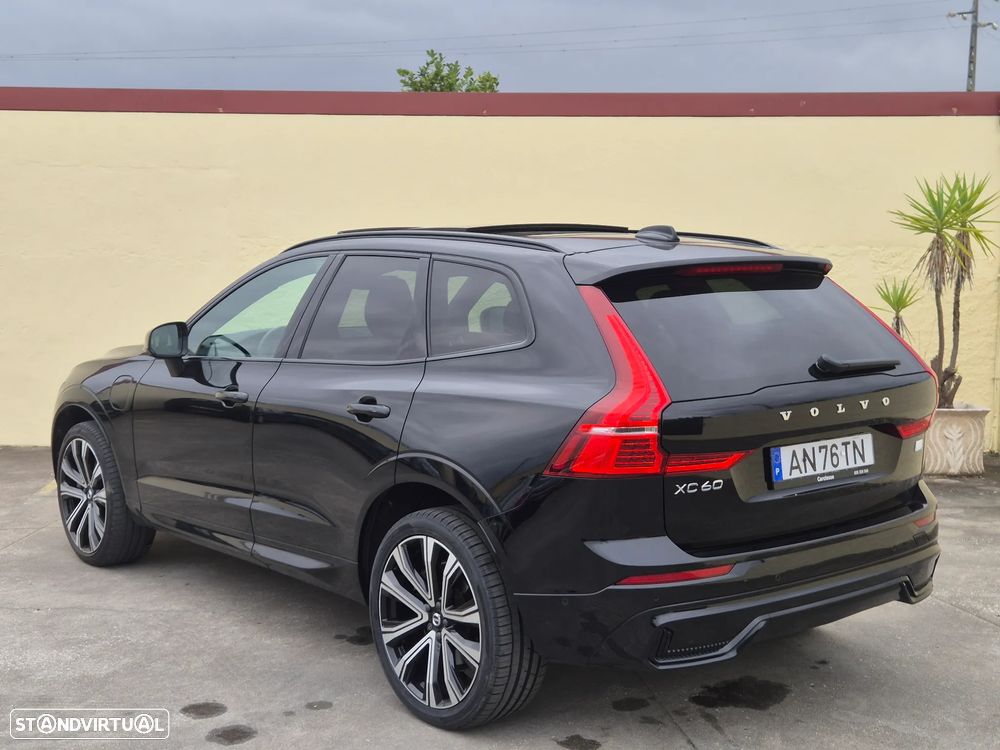 Volvo XC 60 2.0 T6 PHEV R-Design AWD - 12