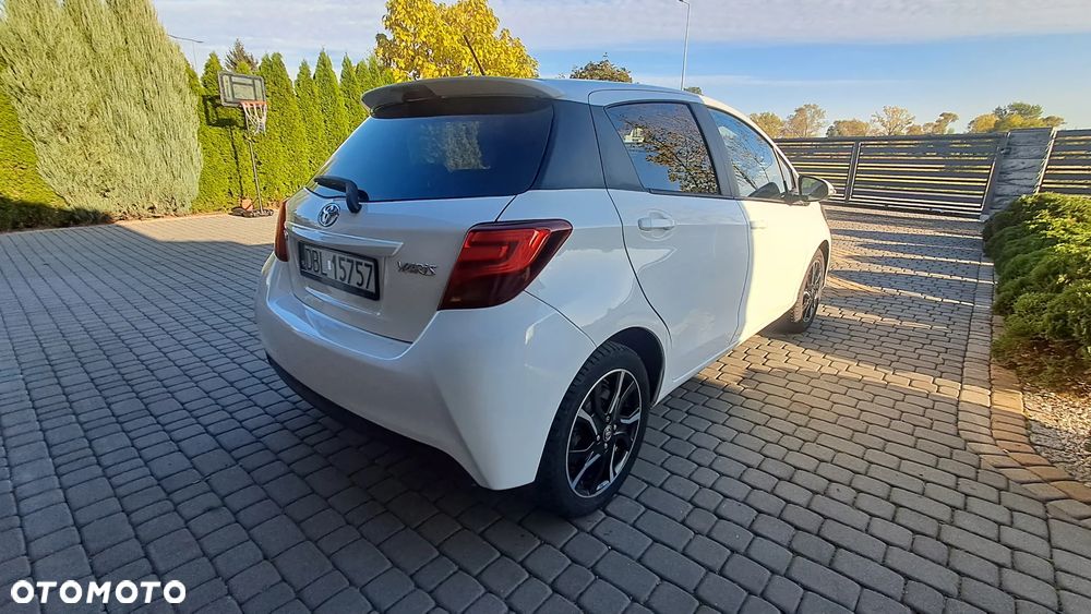 Toyota Yaris - 4