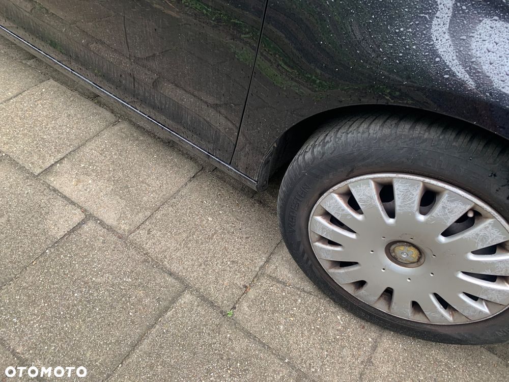 Volkswagen Golf 1.9 TDI Comfortline - 4