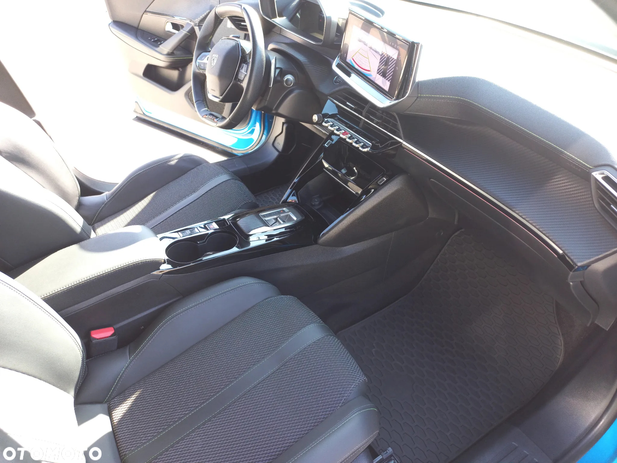 Peugeot 2008 1.2 PureTech GT S&S EAT8 - 14