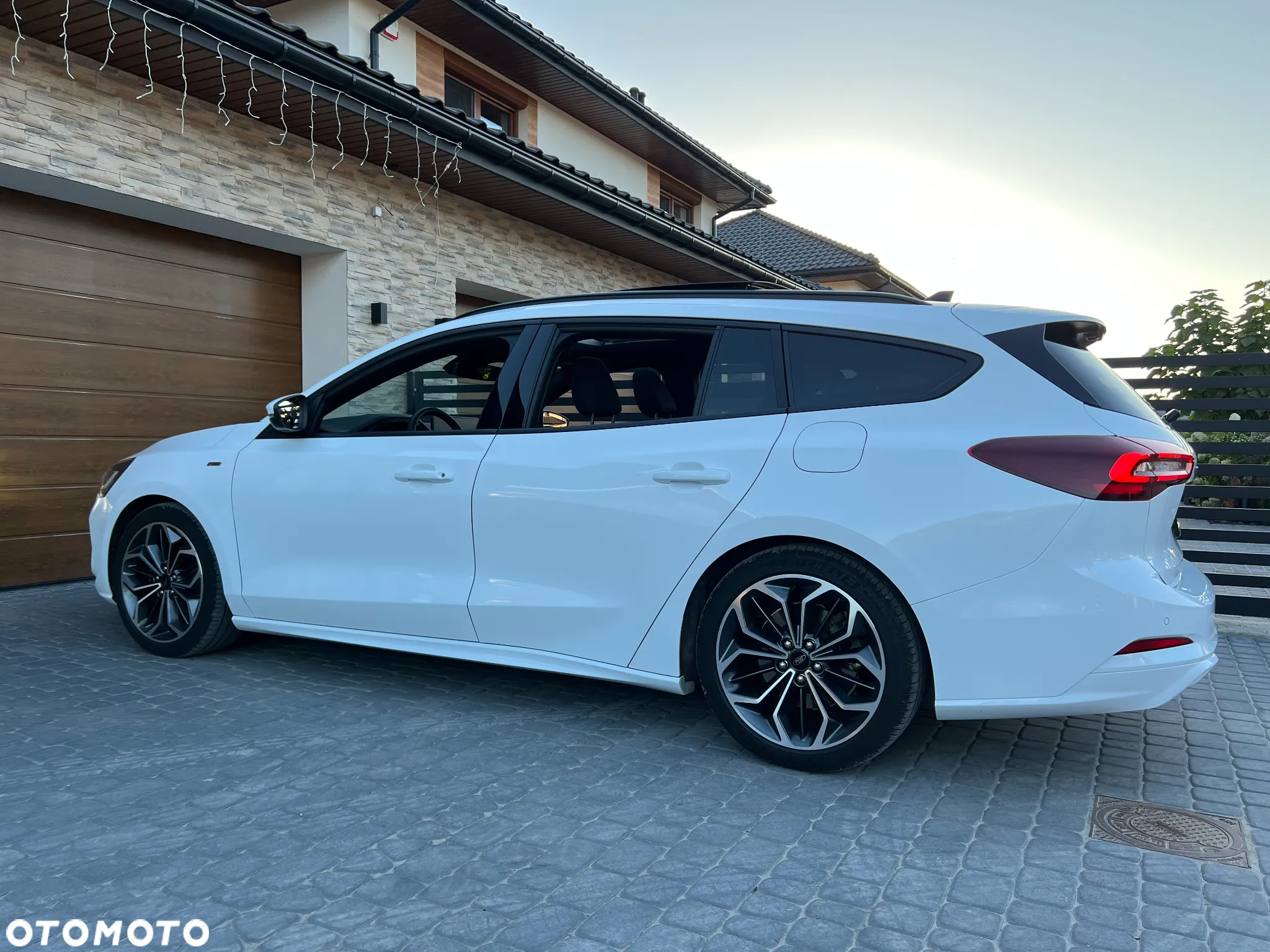 Ford Focus ver-1-5-ecoblue-st--line-x - 6