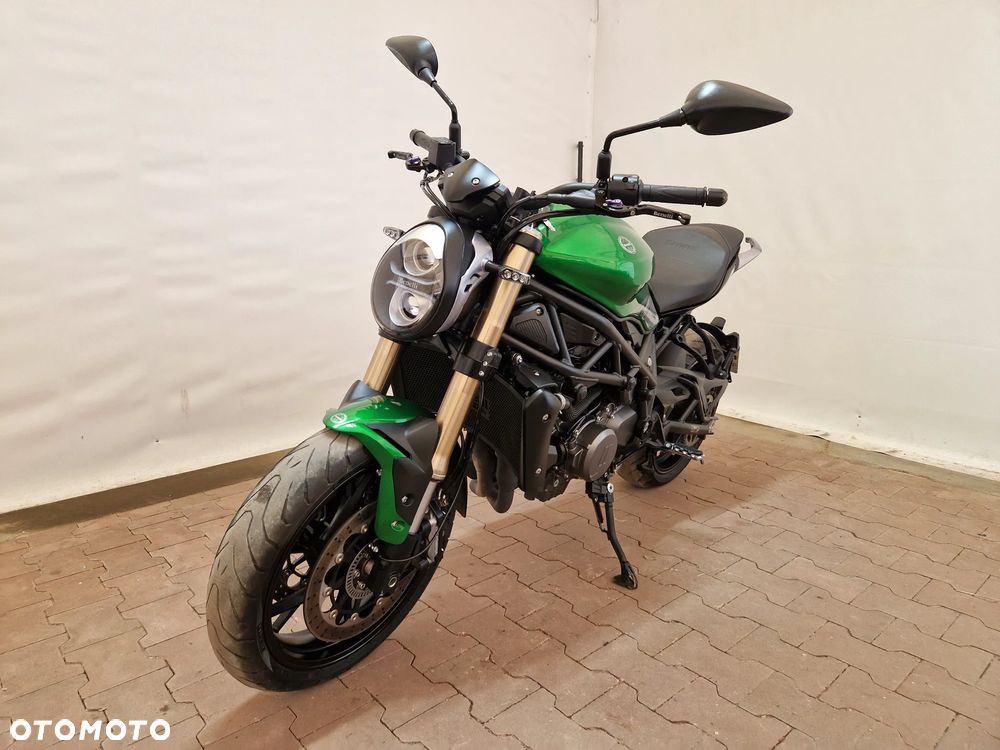 Benelli 752 S - 3