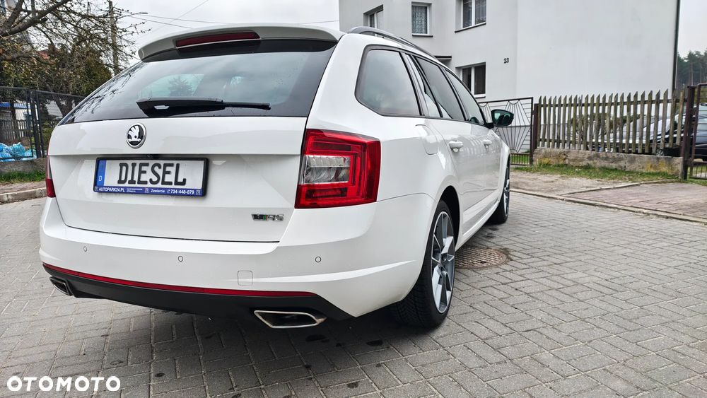 Skoda Octavia 2.0 TDI (Green tec) DSG RS - 14