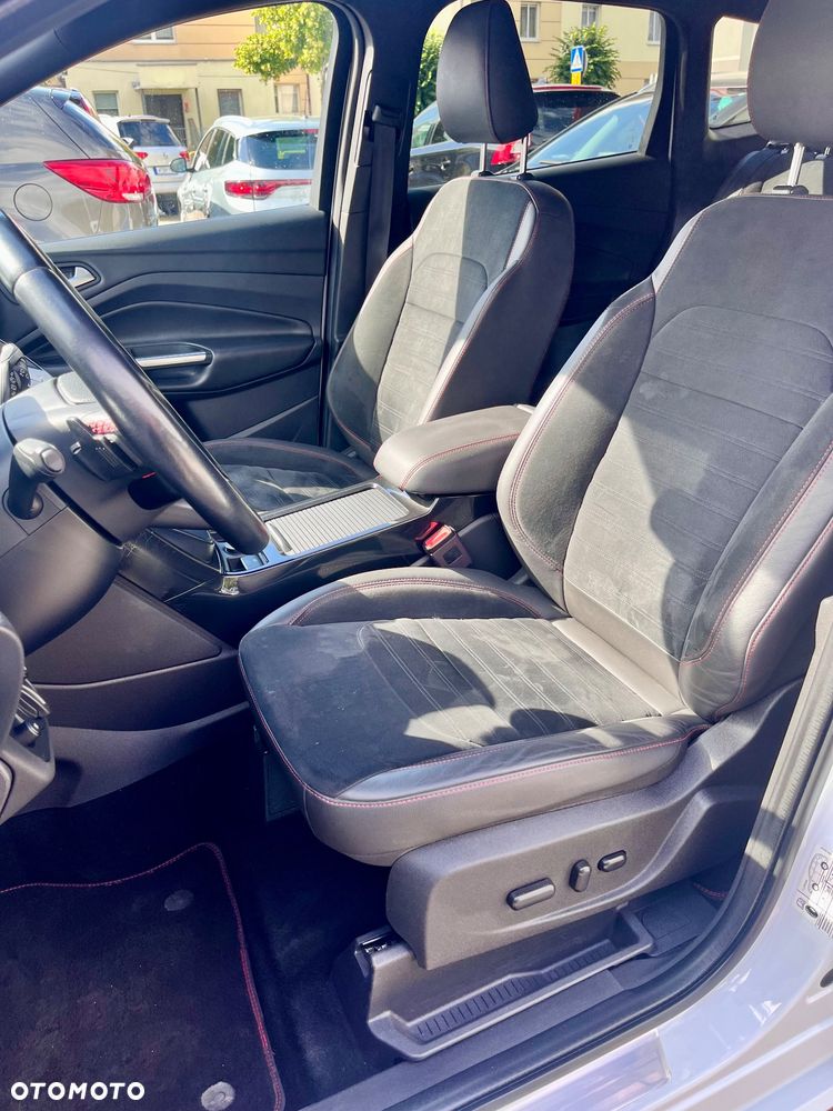 Ford Kuga 1.5 EcoBoost 4x4 ST-Line - 34