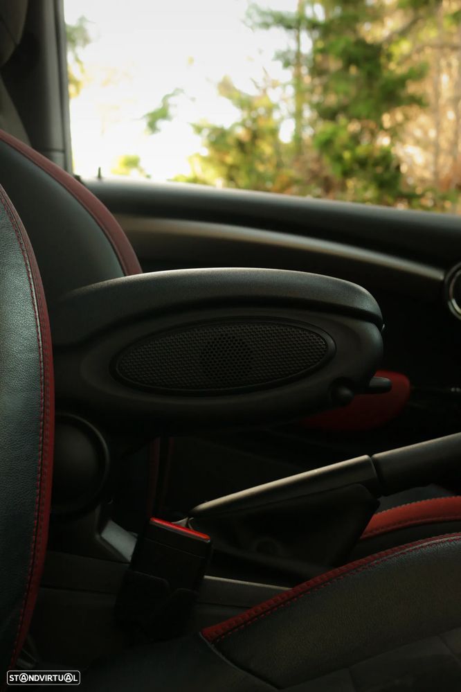 MINI 3 Portas John Cooper Works Auto Desportiva - 15
