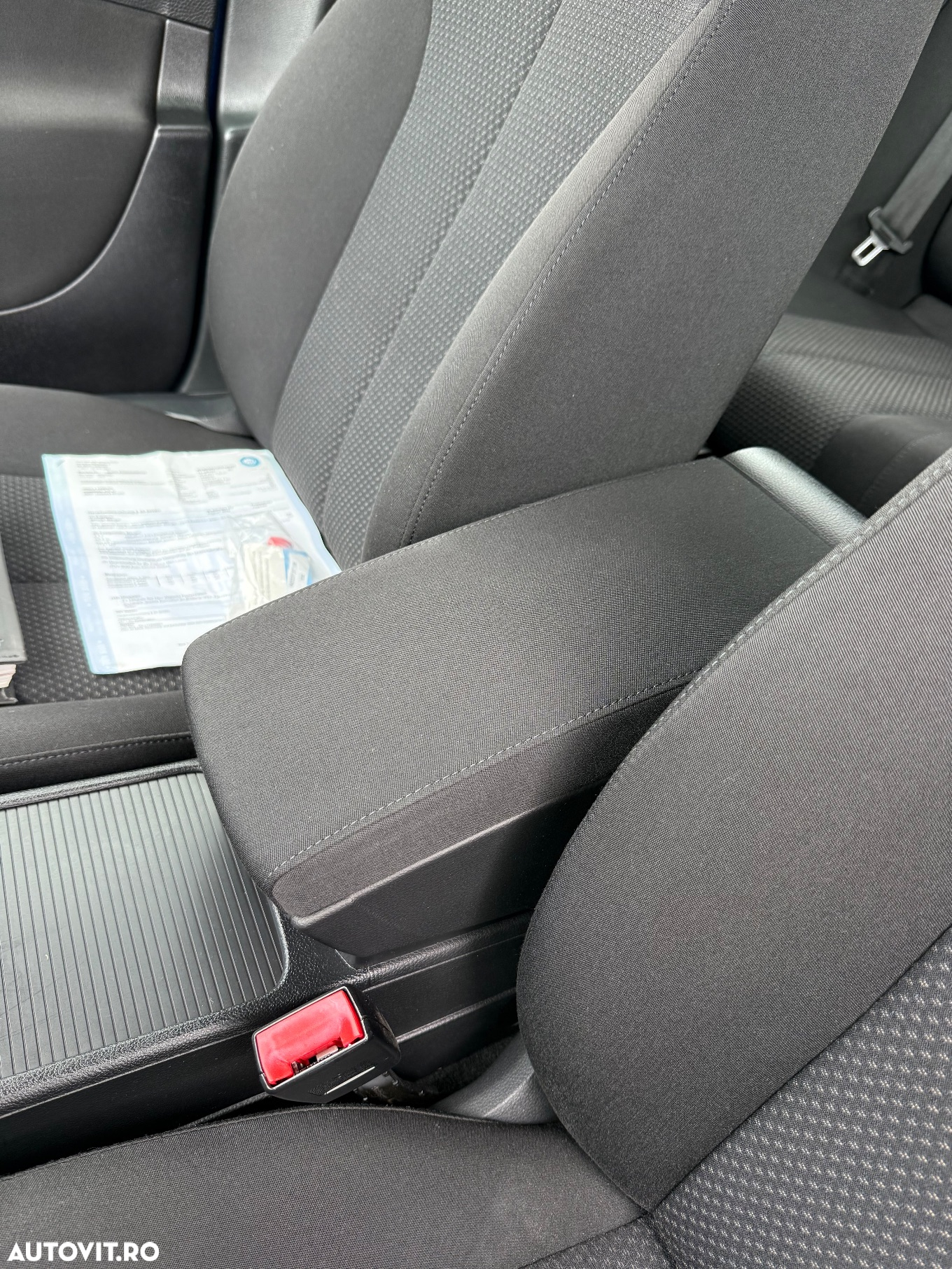 Volkswagen Passat Variant 1.6 FSI Comfortline - 24