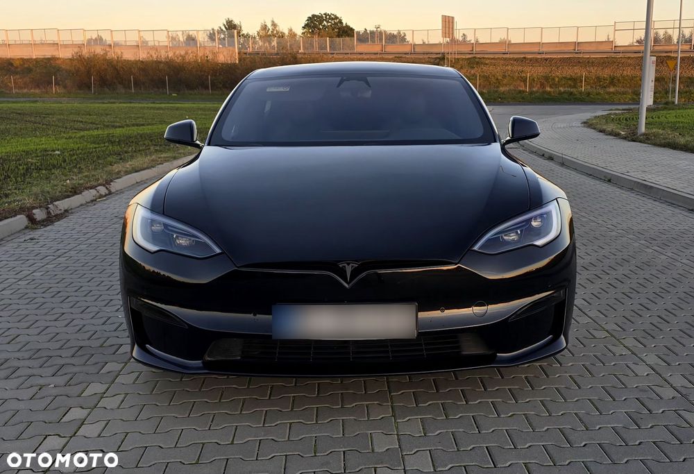 Tesla Model S Plaid - 4