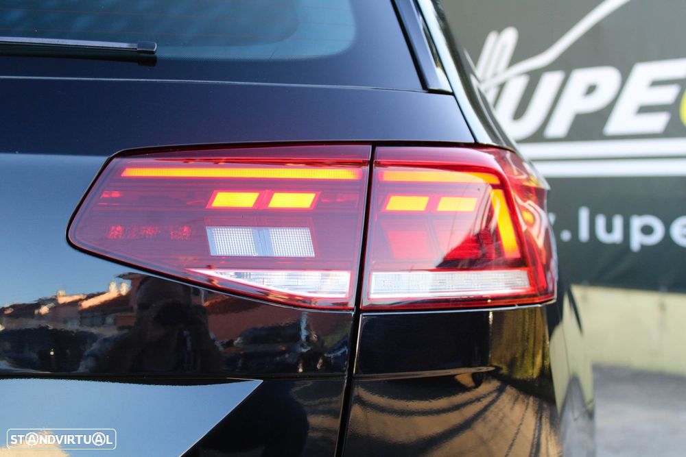 VW Passat Variant 2.0 TDi Business DSG - 18