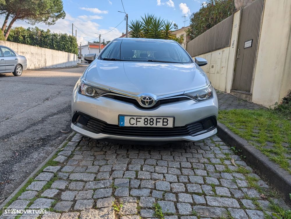 Toyota Auris 1.4 D-4D Design Edition - 7