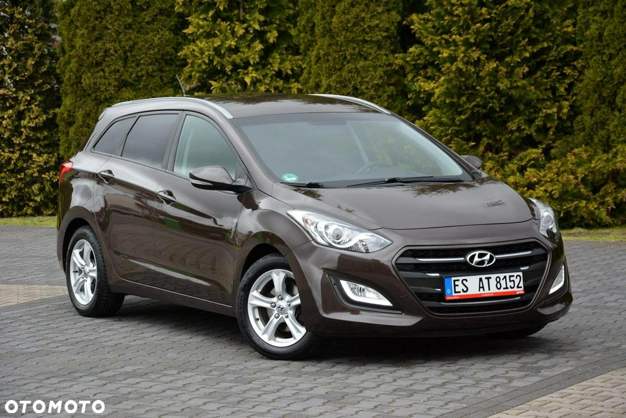 Hyundai i30 Kombi 1.4 Trend - 9