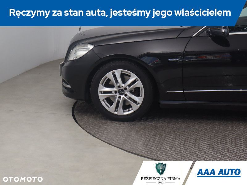 Mercedes-Benz Klasa E - 17