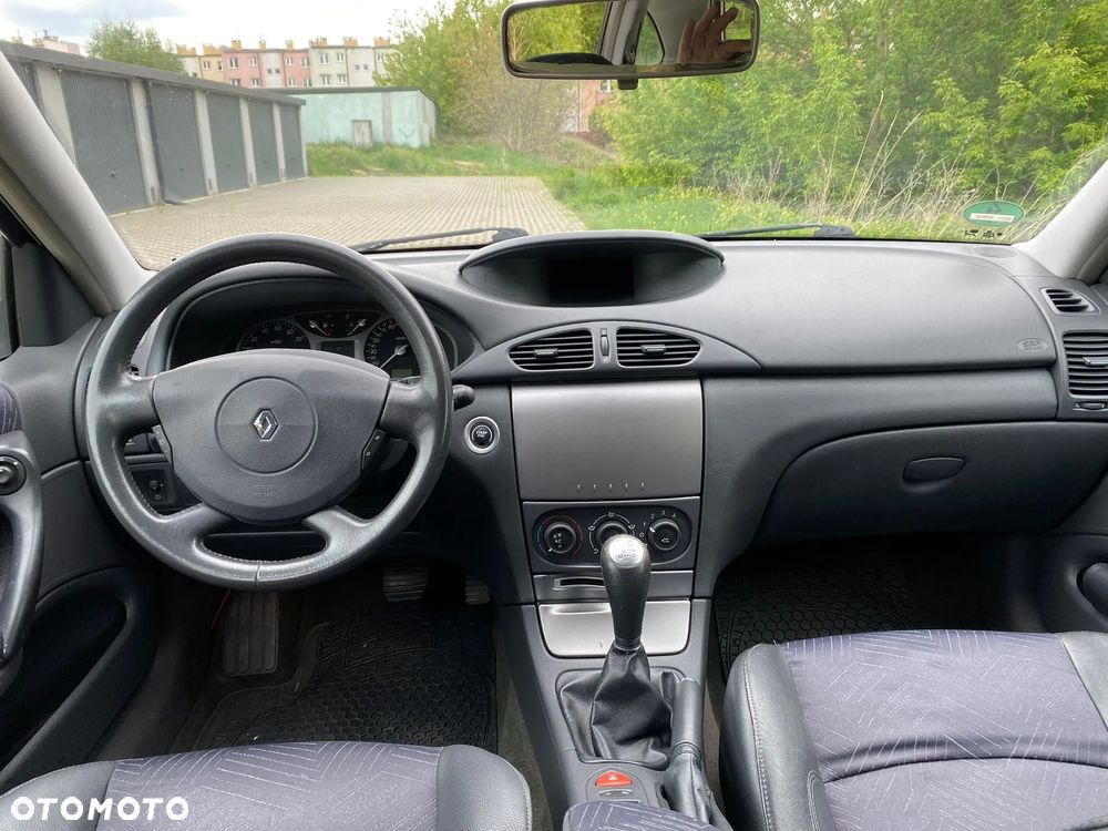 Renault Laguna - 28
