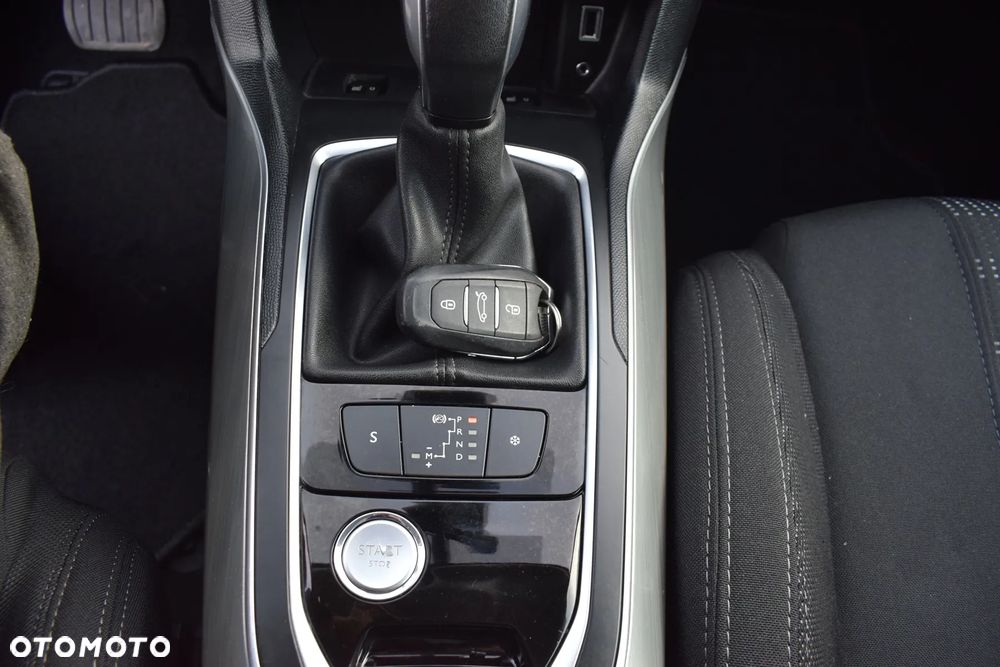 Peugeot 308 BlueHDi FAP 150 Stop&Start Automatik Allure - 26