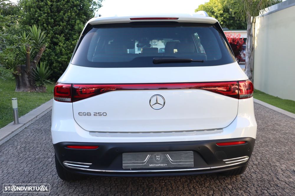 Mercedes-Benz EQB 250 Progressive - 7