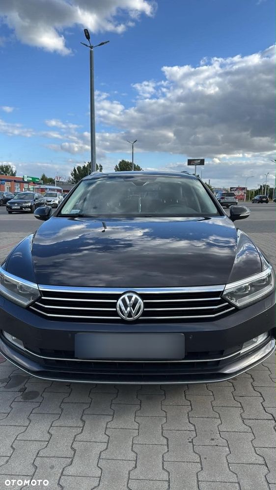 Volkswagen Passat 2.0 TDI SCR Highline - 3