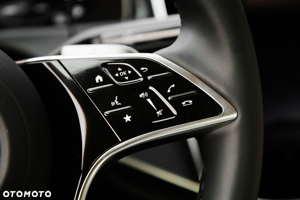 Mercedes-Benz Klasa E 200 mHEV Avantgarde 9G-Tronic - 17