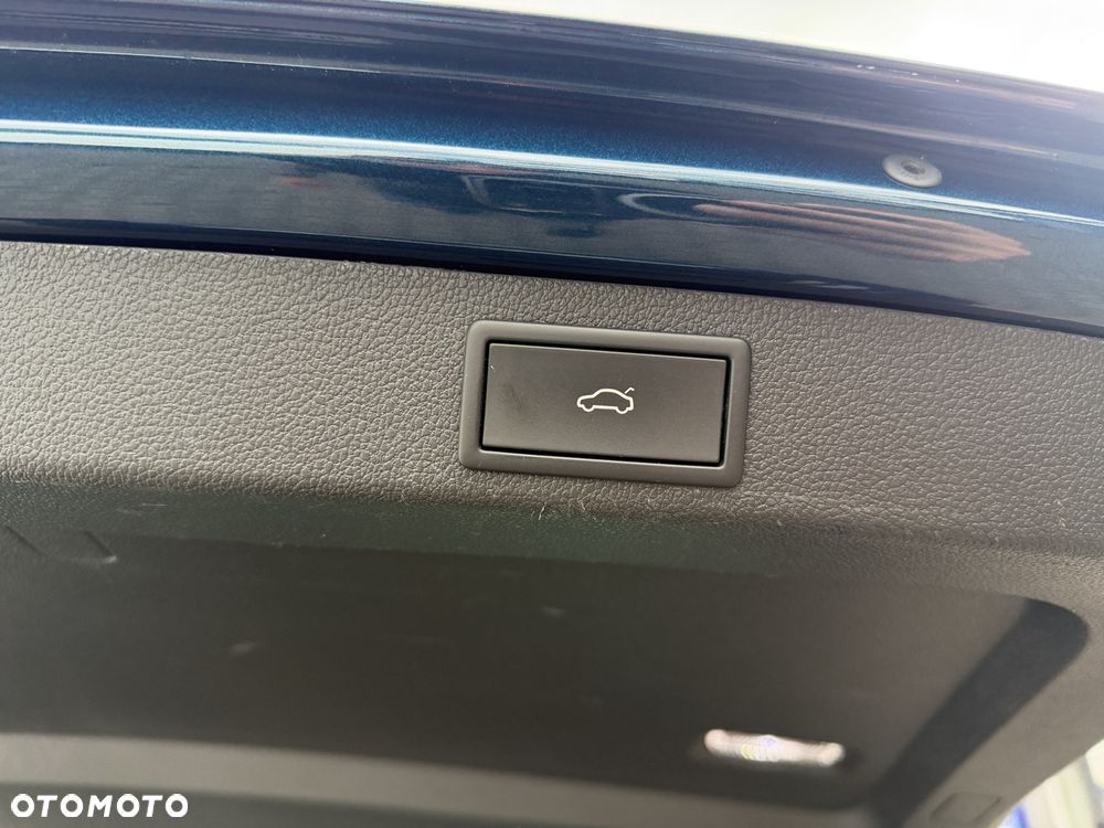 Skoda Superb 2.0 TDI DSG Premium Edition - 29