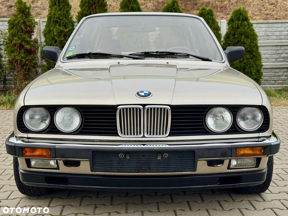 BMW 3 Series 1984 photo 5