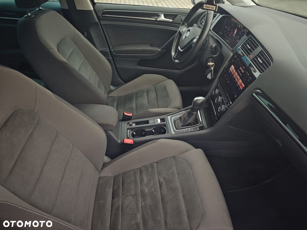 Volkswagen Golf Variant 2.0 TDI SCR DSG R-Line - 14