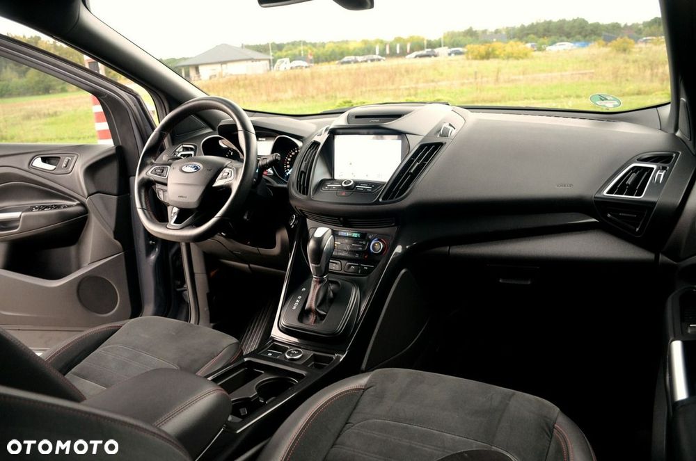 Ford Kuga - 16