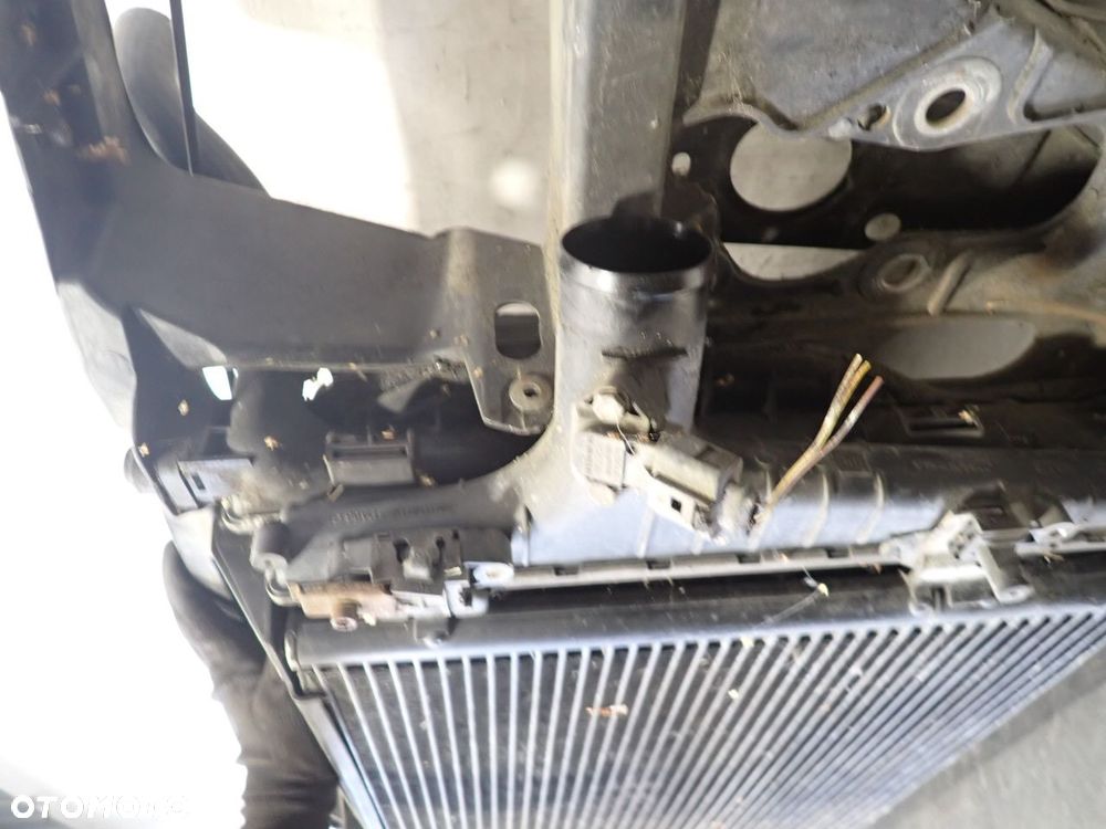 PAS PRZEDNI AUDI A6 C5 2.5 - 6