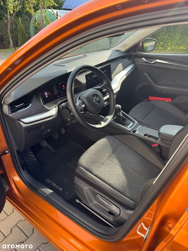Skoda Octavia 2.0 TDI Style - 9
