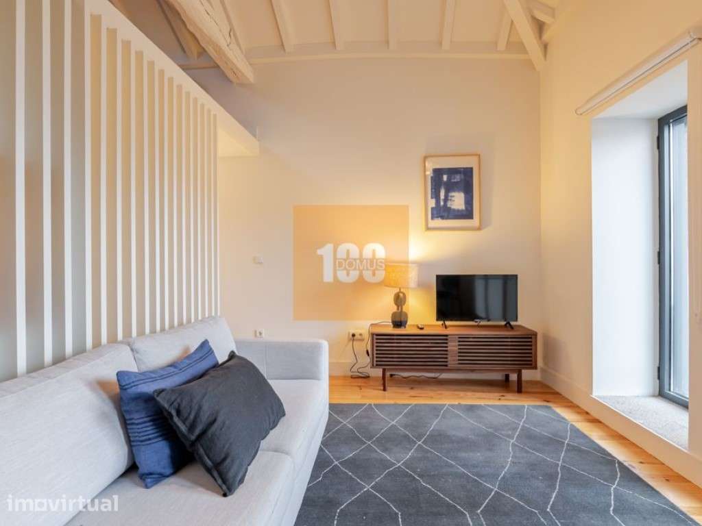 Apartamento T0 com terraço na Rua de Cedofeita - Grande imagem: 3/22