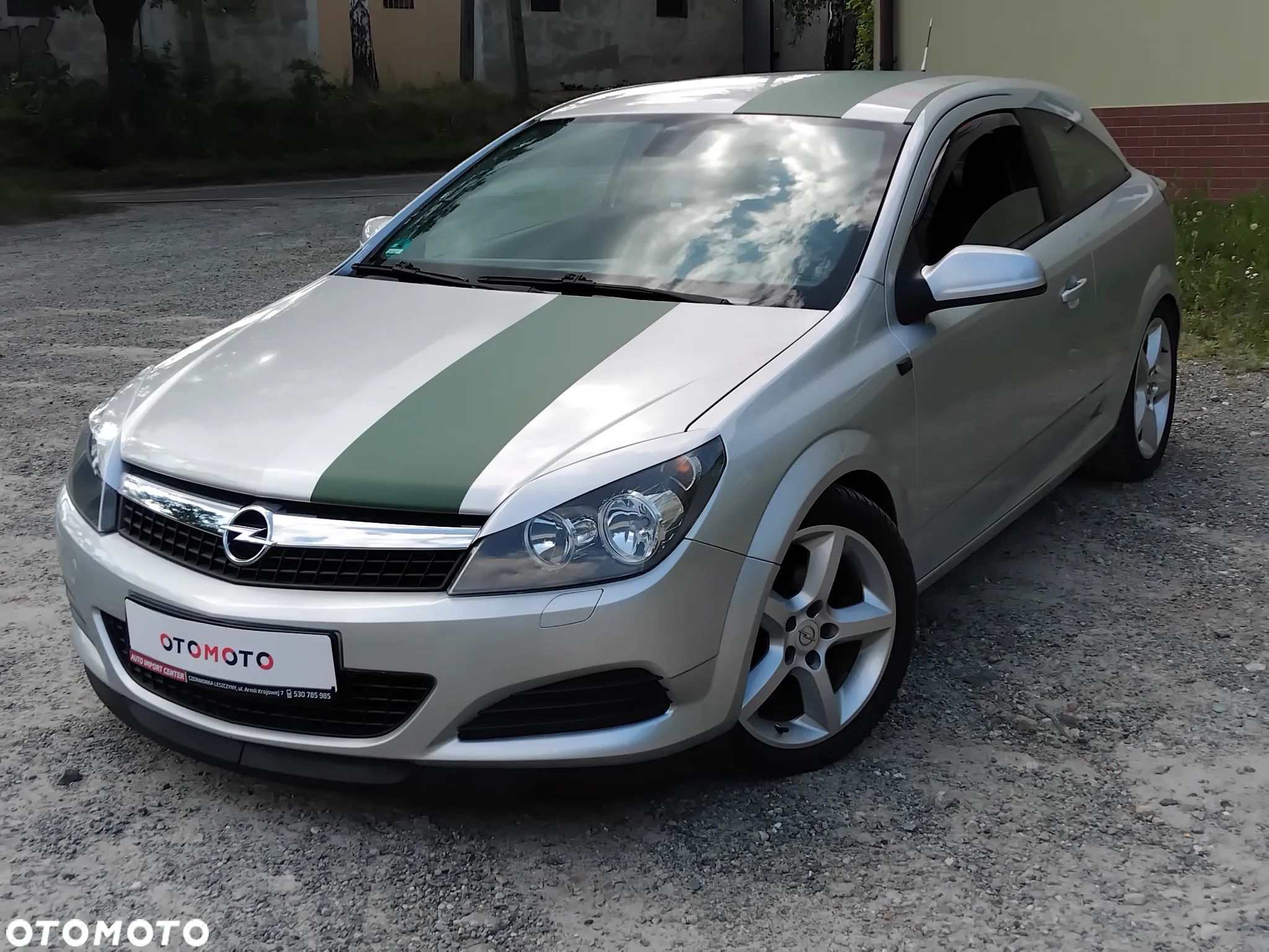 Opel Astra GTC 1.6 - 1