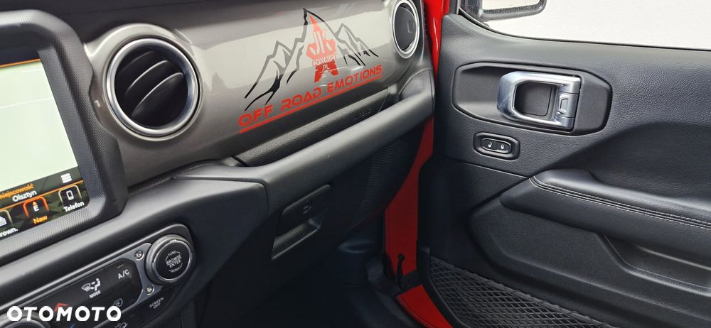 Jeep Wrangler Unlimited GME 2.0 Turbo Sahara - 21