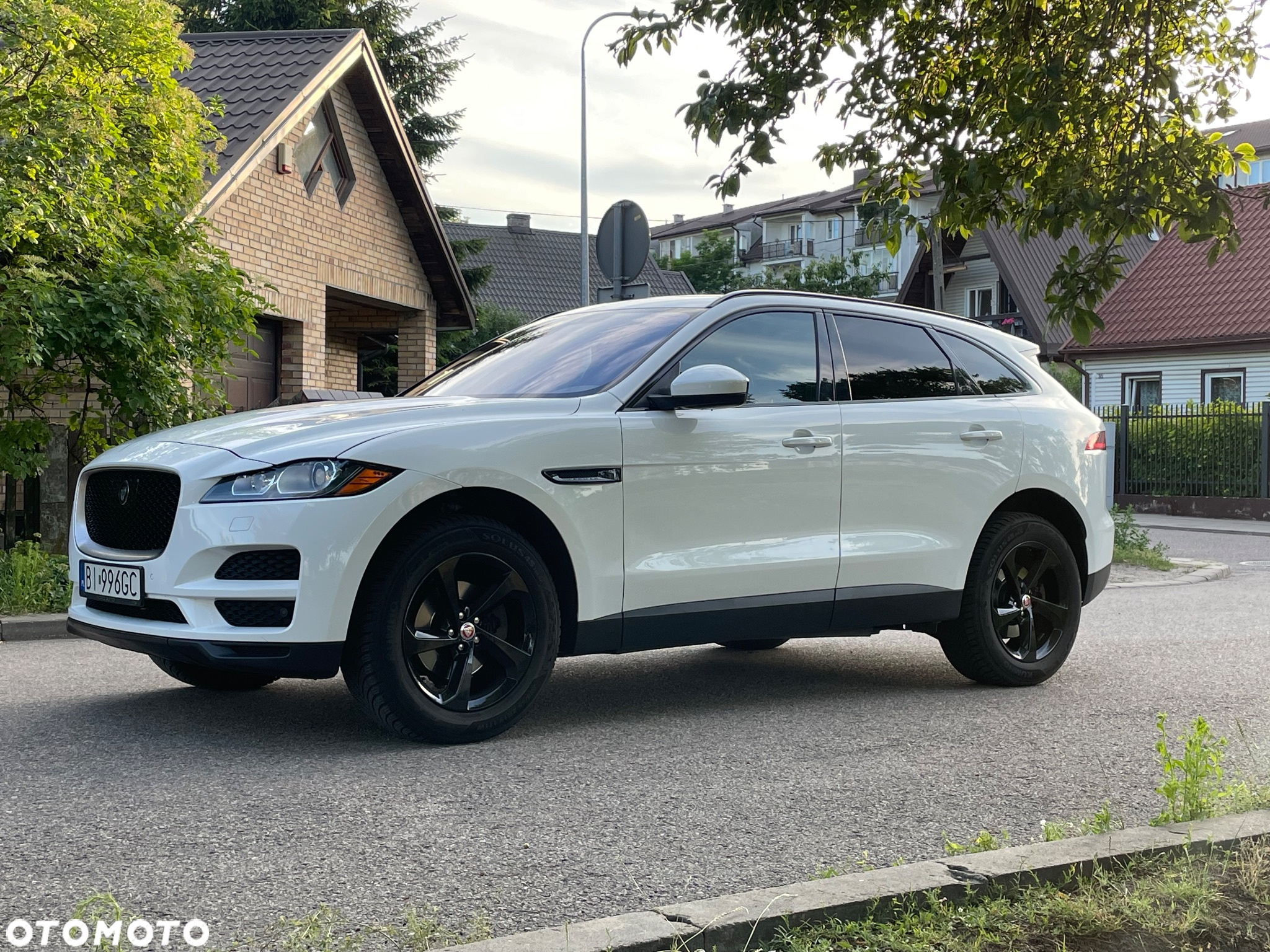Jaguar F-Pace 2.0 i4P AWD Prestige - 16