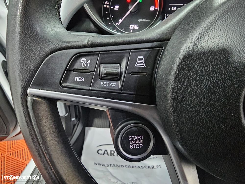 Alfa Romeo Giulia 2.2 D Super AT8 - 14