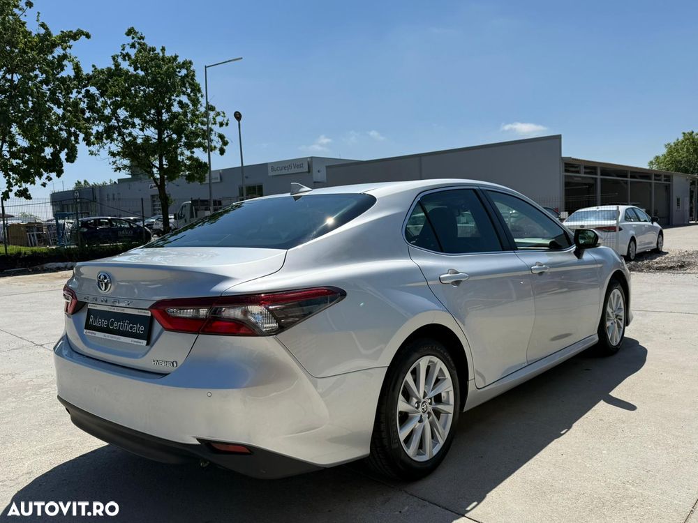 Toyota Camry 2.5 Business - 8