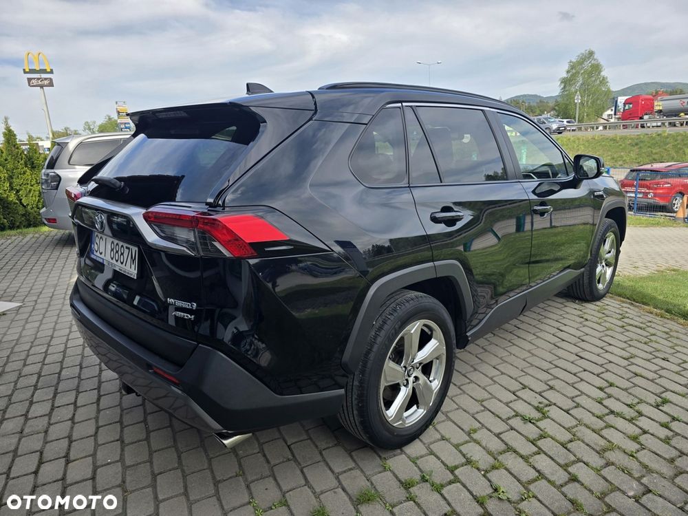 Toyota RAV4 - 8