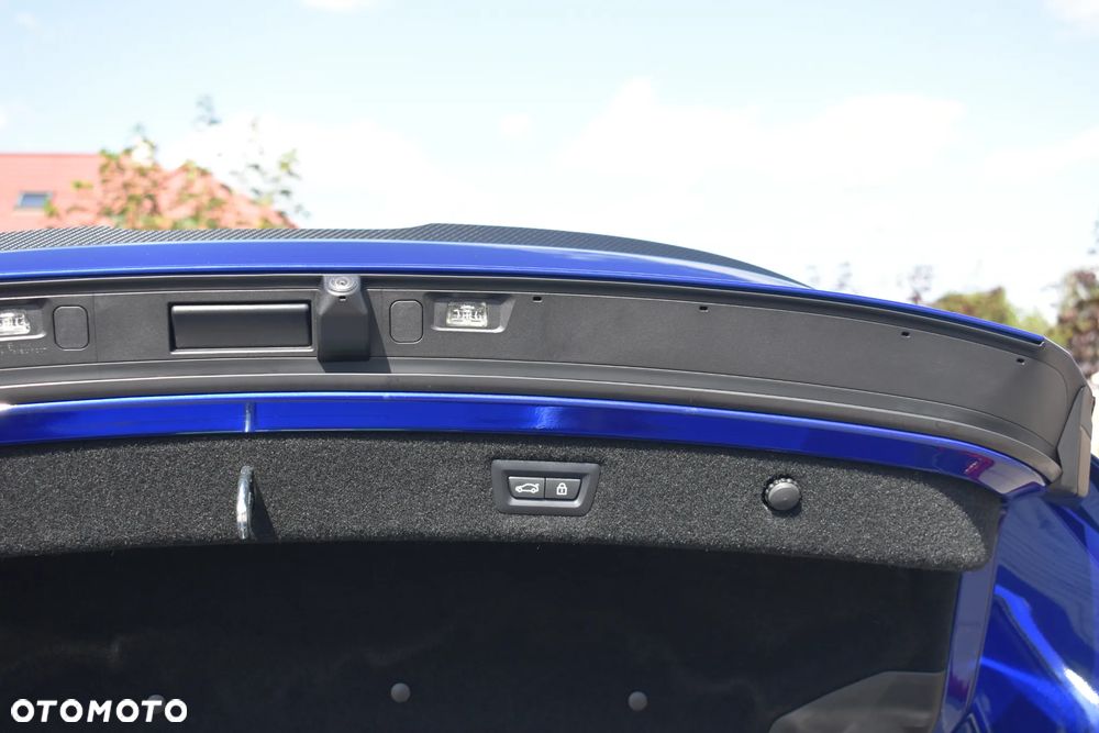 BMW M8 - 35