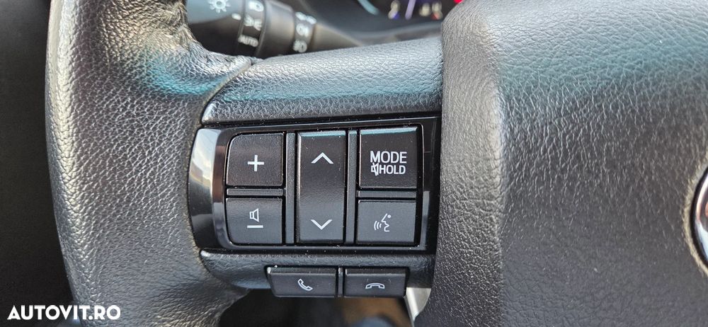Toyota Hilux 4x4 Double Cab A/T Invincible - 20