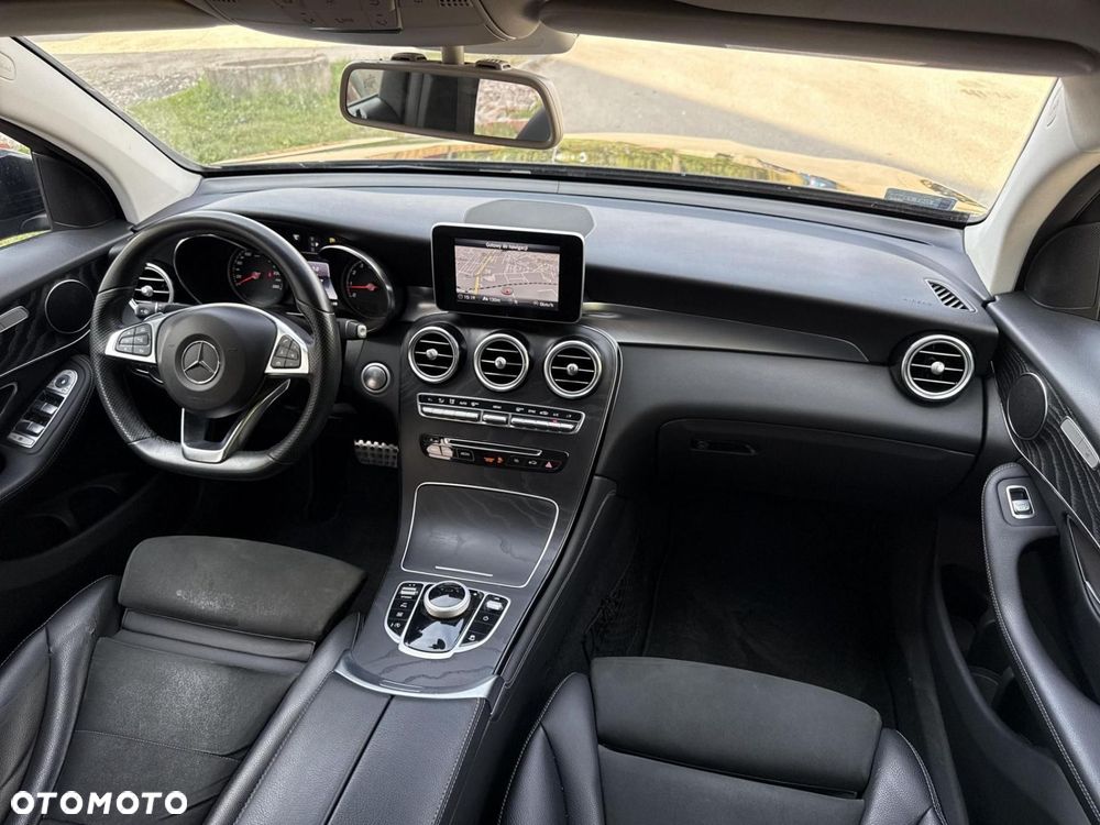 Mercedes-Benz GLC - 25